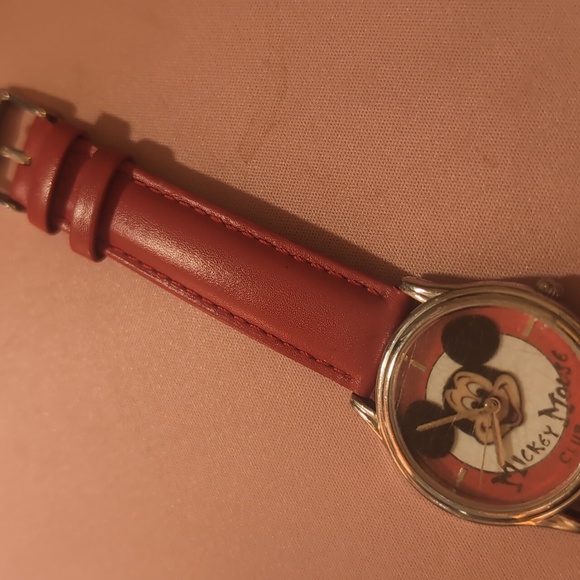 Mickey Mouse Club watch - Picture 3 of 6